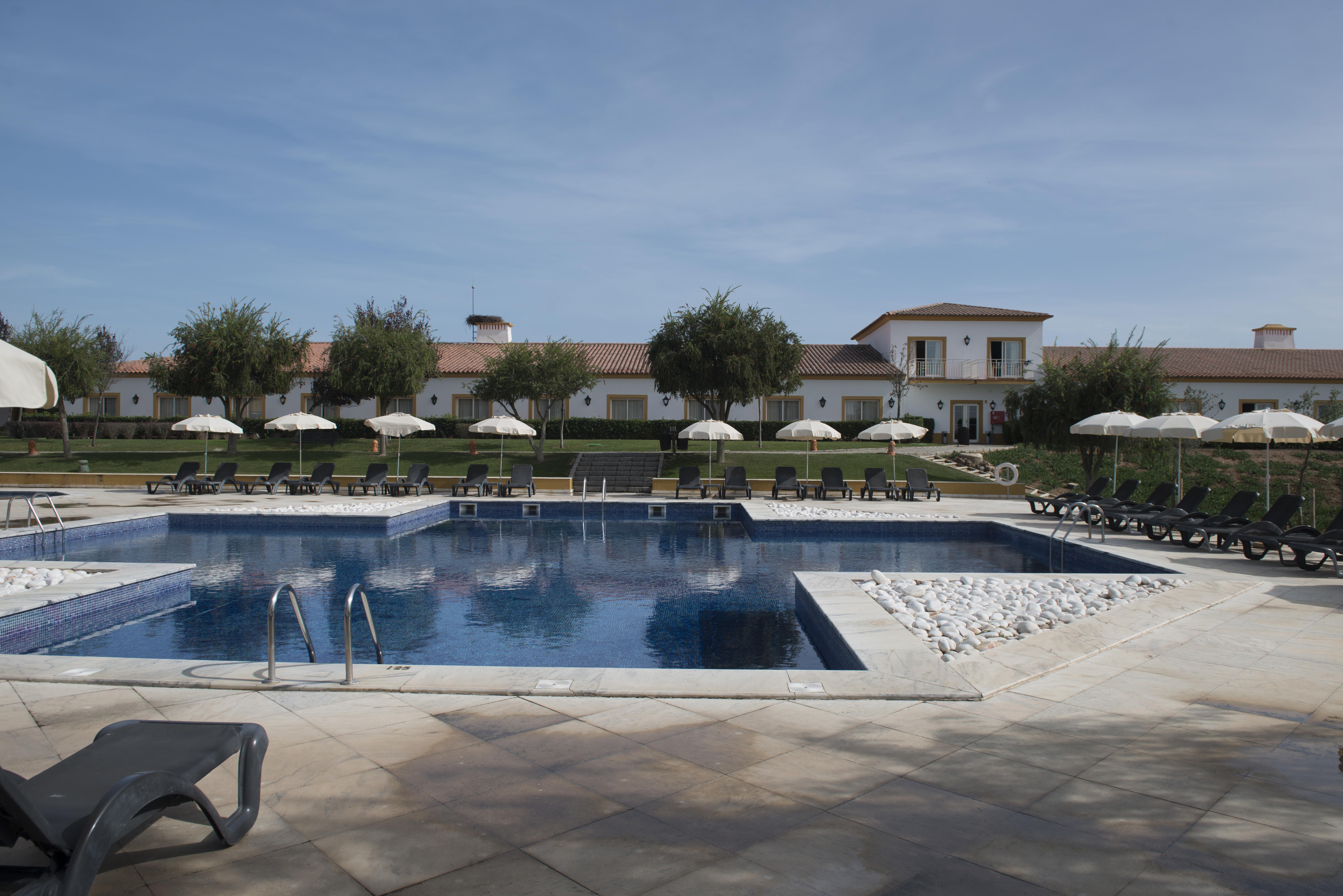 Vila Gale Alentejo Vineyard - Clube De Campo ألبيرونا المظهر الخارجي الصورة
