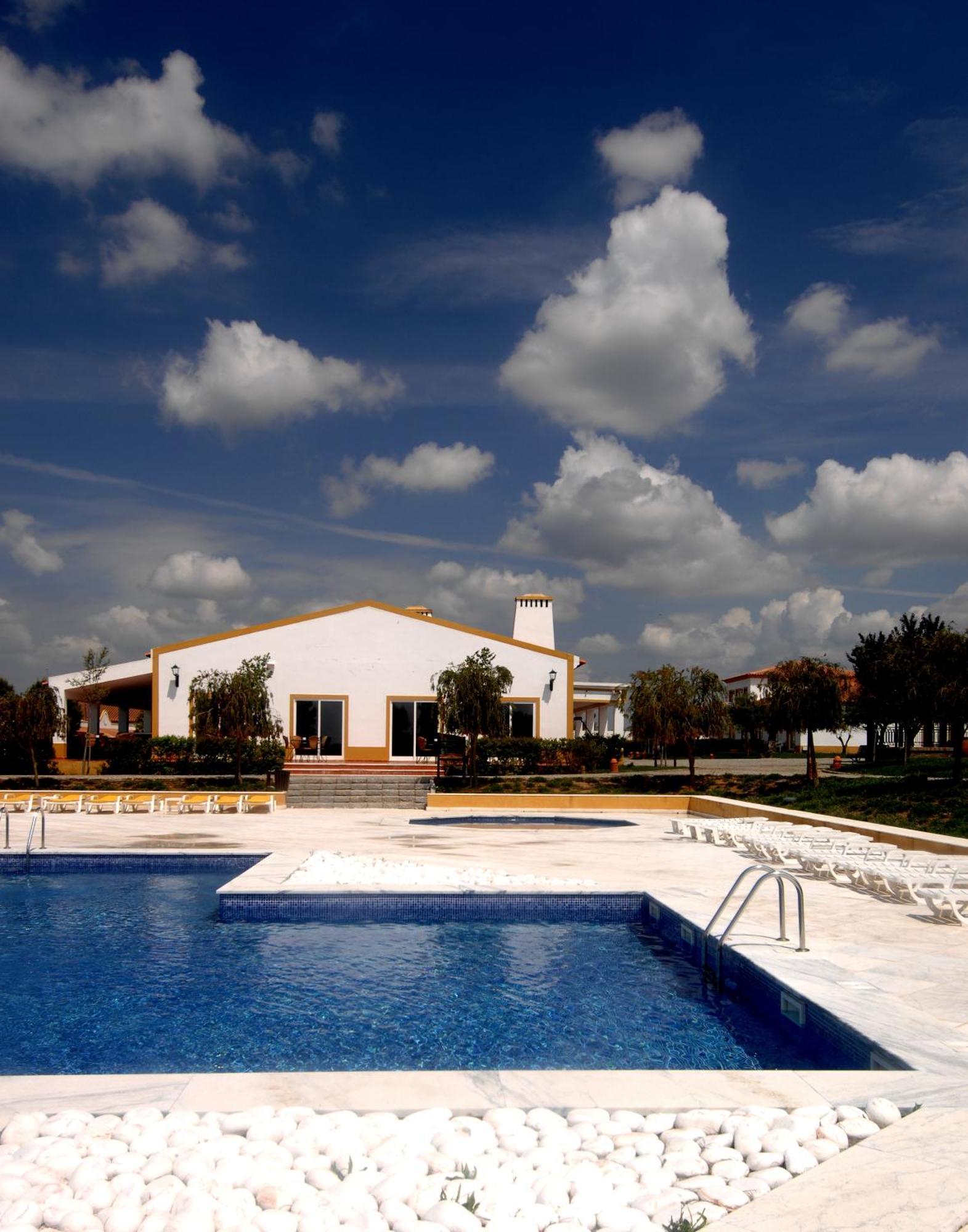 Vila Gale Alentejo Vineyard - Clube De Campo ألبيرونا المظهر الخارجي الصورة